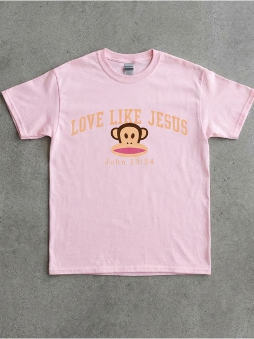 Gildan Pink Short Sleeve 'Love Like Jesus' Graphic Tee